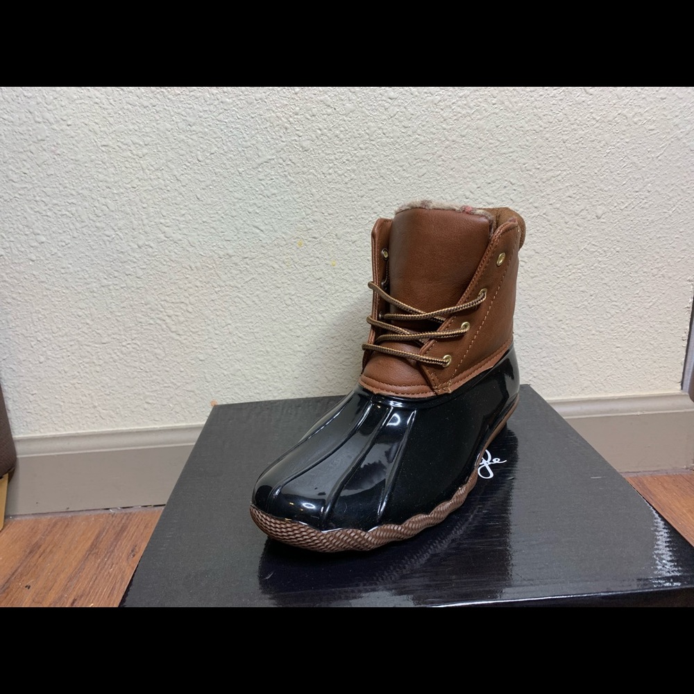 Jessica Carlyle Boots